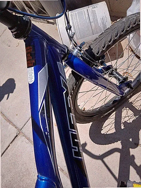 2 BIKES RED AND BLUE