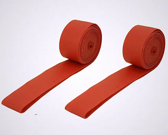 26" BICYCLE PLASTIC RIM STRIP/LINER IN RED.