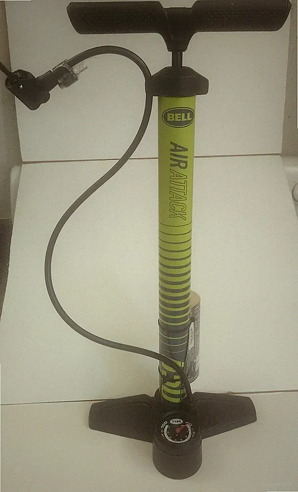 Bell Air Attack 650 Dual Bicycle Bike Pump Schrader Presta High Volume Gauge NEW